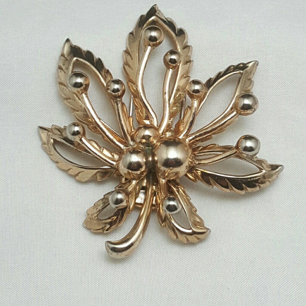 Vintage Nettie Rosenstein Gold Sterling Fur Clip